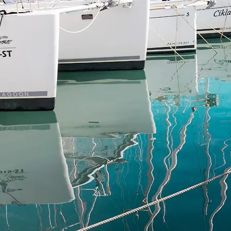 Oasis Luxury With Terrarce And Jacuzzi スプリト