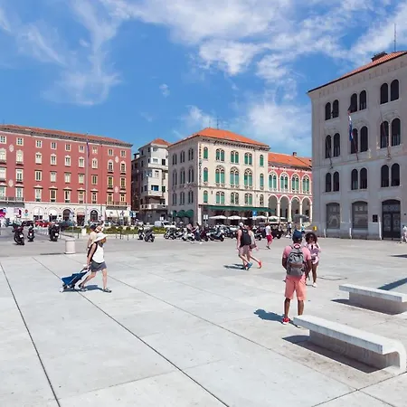 Oasis Luxury With Terrarce And Jacuzzi *