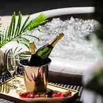Apartment Oasis Luxury With Terrarce And Jacuzzi Split