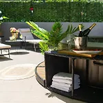 Oasis Luxury With Terrarce And Jacuzzi Apartment *