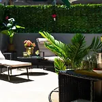 Oasis Luxury With Terrarce And Jacuzzi Apartment *