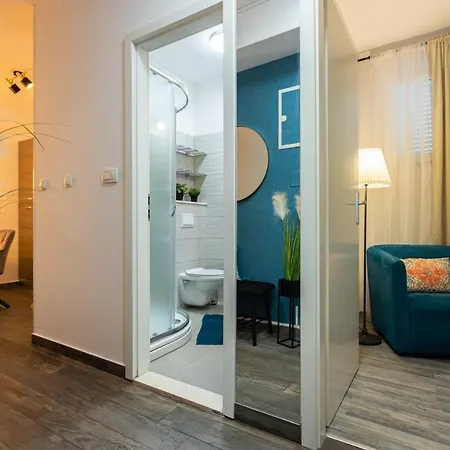 Oasis Luxury With Terrarce And Jacuzzi Apartamento Split