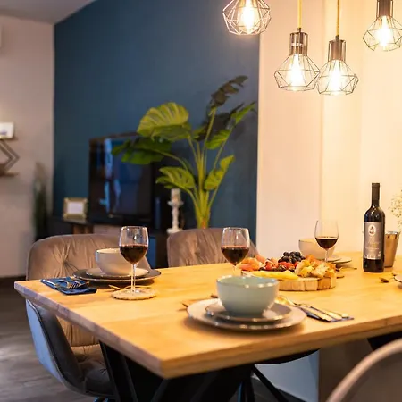 Oasis Luxury With Terrarce And Jacuzzi