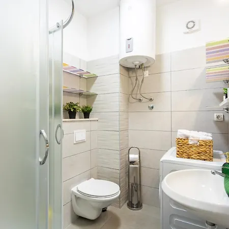 Oasis Luxury With Terrarce And Jacuzzi