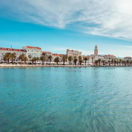 Apartamento Oasis Luxury With Terrarce And Jacuzzi Split