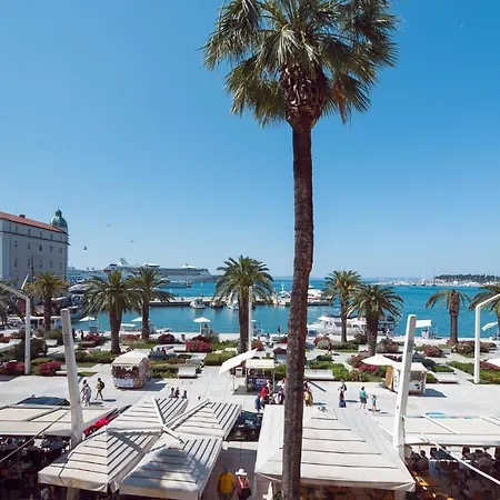 Apartamento Oasis Luxury With Terrarce And Jacuzzi *