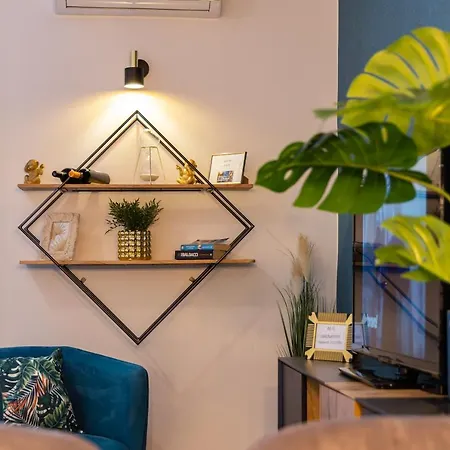 Oasis Luxury With Terrarce And Jacuzzi 아파트 스플리트