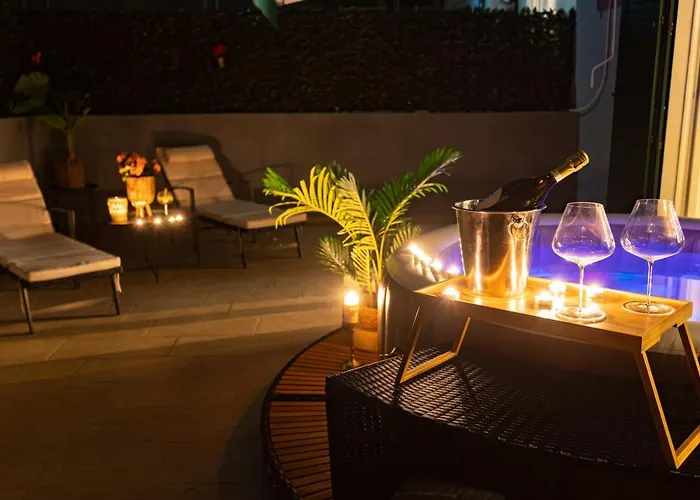 Oasis Luxury With Terrarce And Jacuzzi 아파트