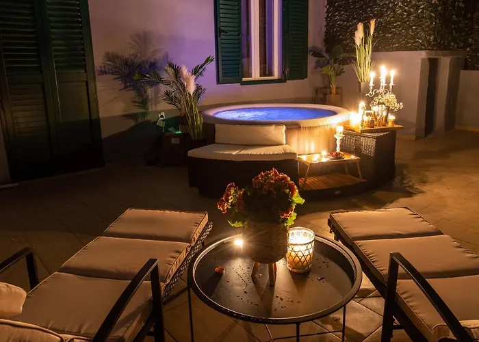 아파트 Oasis Luxury With Terrarce And Jacuzzi