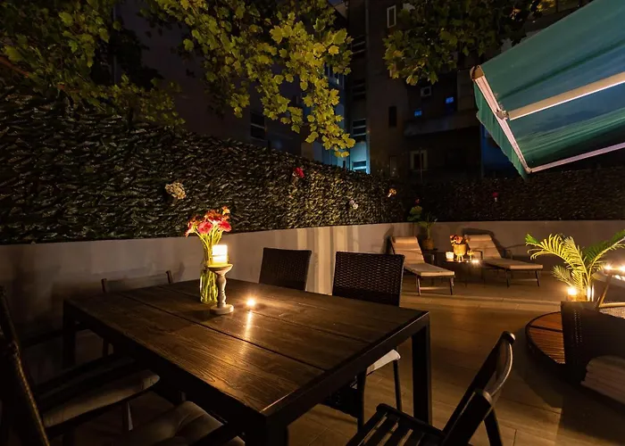 아파트 Oasis Luxury With Terrarce And Jacuzzi