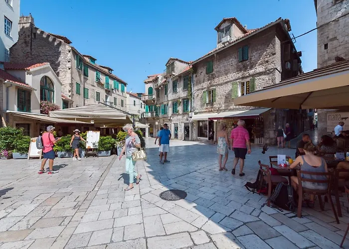 아파트 Oasis Luxury With Terrarce And Jacuzzi