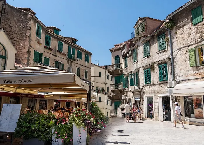 Oasis Luxury With Terrarce And Jacuzzi