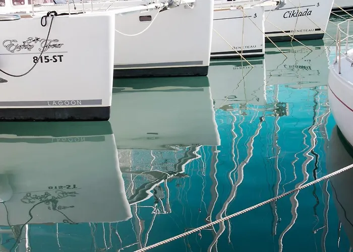 Oasis Luxury With Terrarce And Jacuzzi 스플리트