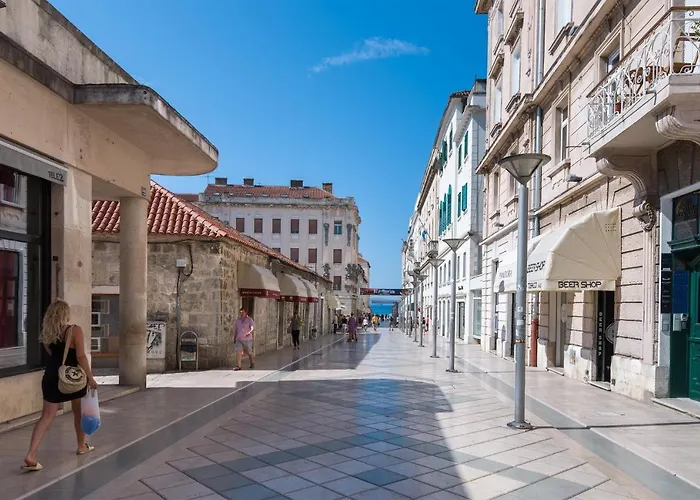 Oasis Luxury With Terrarce And Jacuzzi 아파트 스플리트