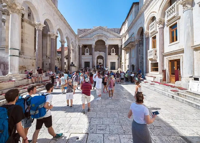 Oasis Luxury With Terrarce And Jacuzzi 아파트 *