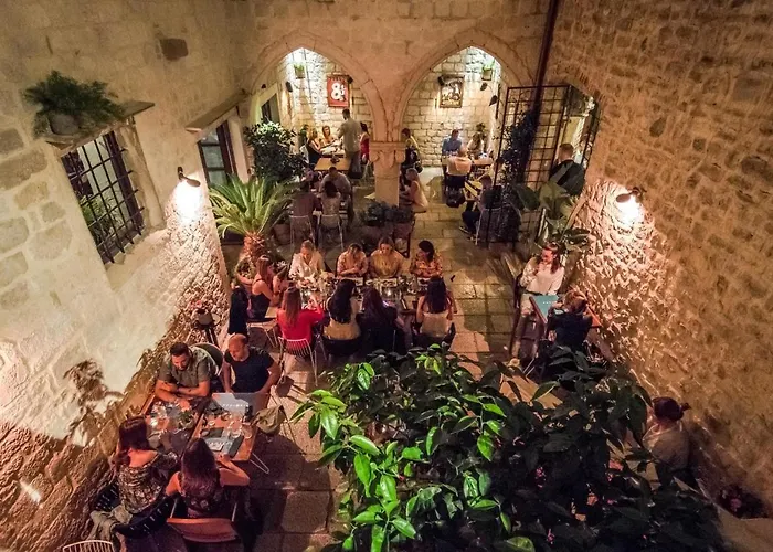 Oasis Luxury With Terrarce And Jacuzzi 아파트