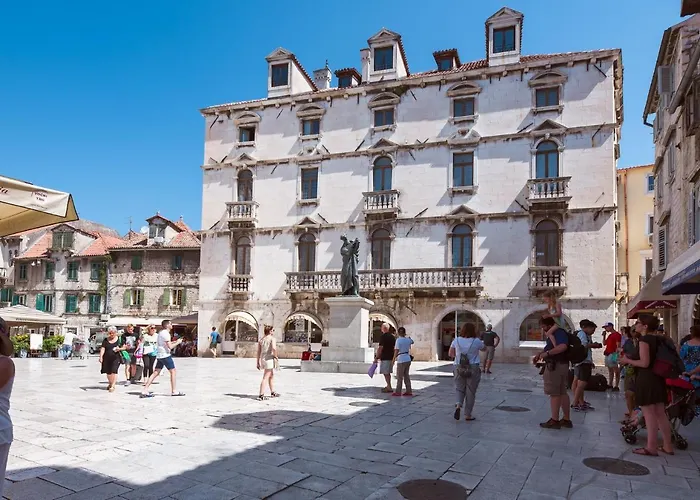 아파트 Oasis Luxury With Terrarce And Jacuzzi