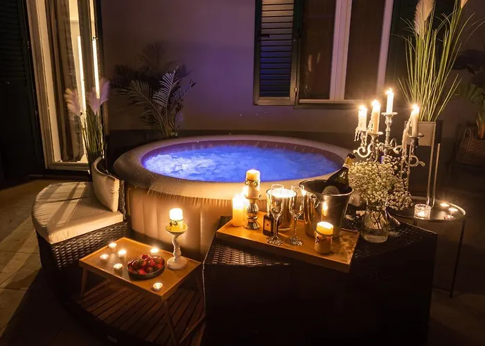 아파트 Oasis Luxury With Terrarce And Jacuzzi