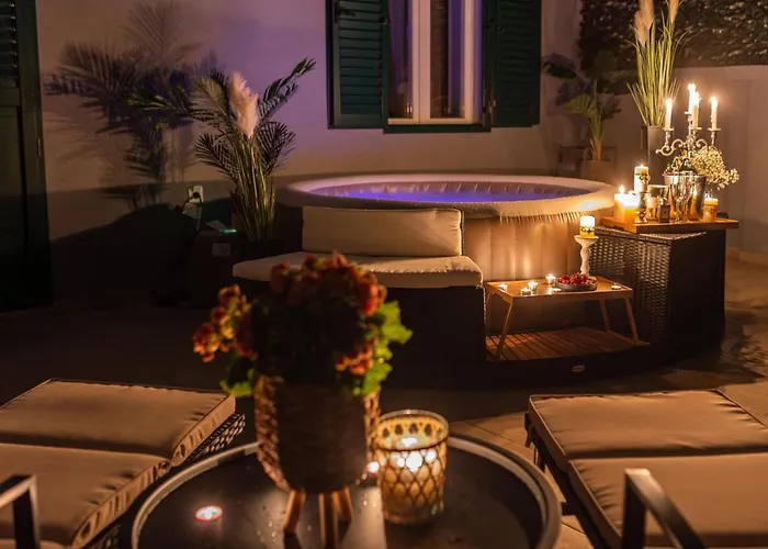 Oasis Luxury With Terrarce And Jacuzzi 아파트